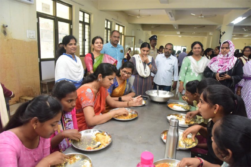 ధరణి పెండింగ్ సమస్యలు  పరిష్కరించాలి