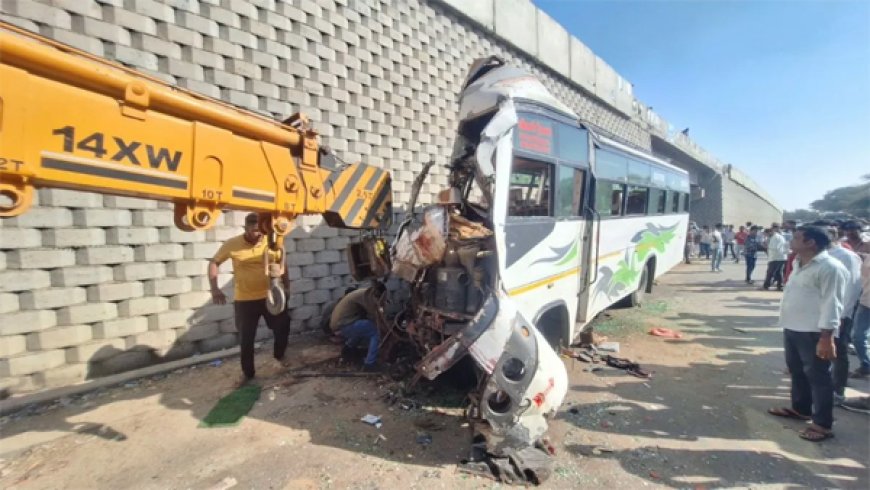 సికార్​ లో రోడ్డు ప్రమాదం 12మంది మృతి