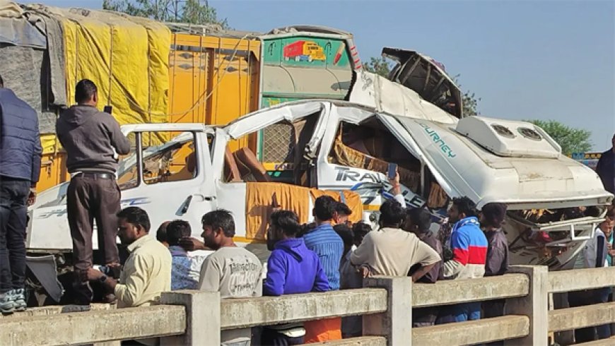 జబల్పూర్​ లో ప్రమాదం.. ఎనిమిది మంది మృతి